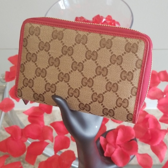 Gucci Handbags - 💯%AUTHENTIC GUCCI MINI WALLET